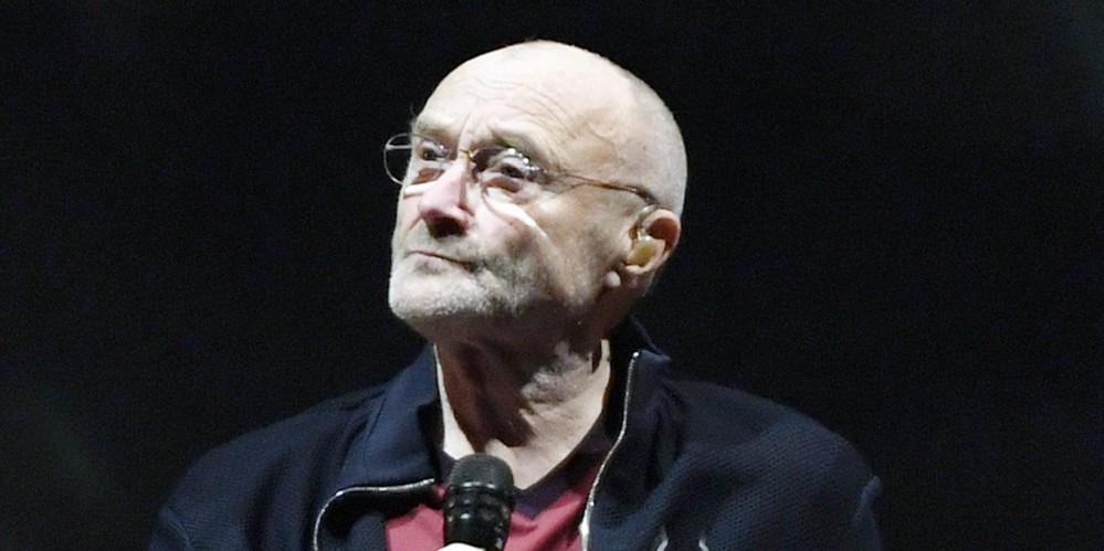 Sono Peggiorate Le Condizioni Di Phil Collins Il Leader Dei Genesis Non Riesce A Tenere In Mano Le Bacchette Per Suonare La Batteria