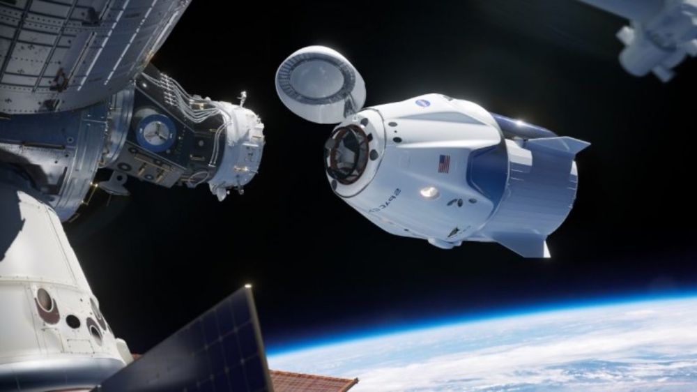 SpaceX in viaggio verso la Terra: la navicella si è sganciata dalla Stazione spaziale internazionale