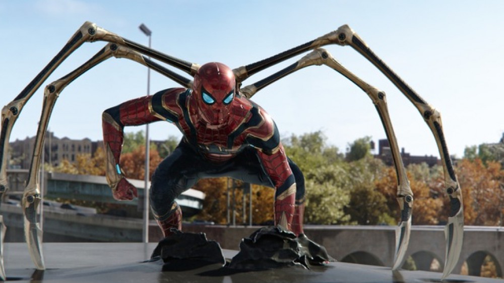 Spider-Man No Way Home: Il ruggito della Marvel in un film che gioca troppo sull’effetto nostalgia che appaga solo il fanservice, non aggiungendo nulla di nuovo