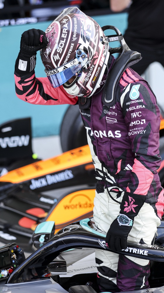 Storica pole per Kimi Antonelli, il 18enne pilota della Mercedes centra l'obiettivo di partire dalla prima fila nella Sprint Race di Miami