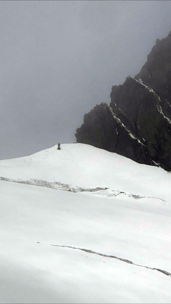 Strage di alpinisti, tra loro diversi italiani. Tentavano la scalata dell'Himalaya