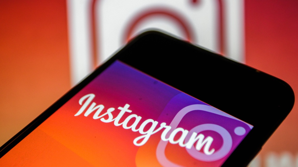 Stretta Instagram, arrivano gli account per teenager: ecco cosa cambia per minori e genitori