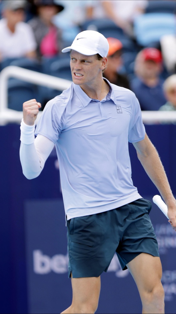 Tennis. Jannik Sinner domina Auger-Aliassime, é semifinale a Cincinnati