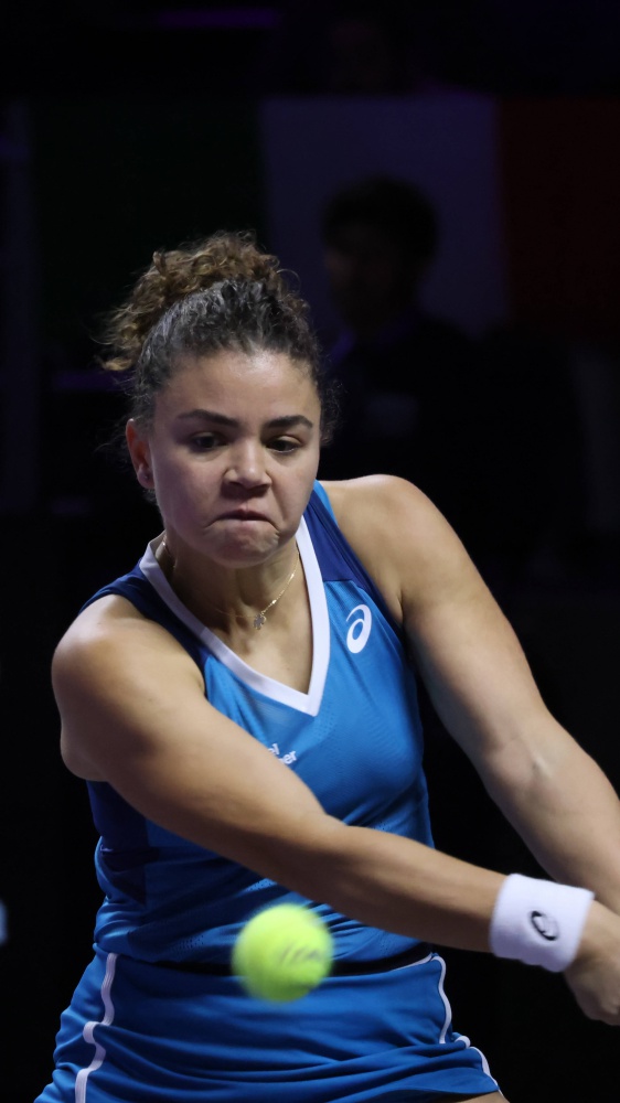 Tennis. Jasmine Paolini batte Rebecca Sramkova, e l'Italia vince la Billie Jean King Cup