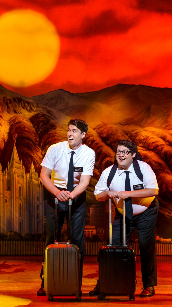 The Book of Mormon arriva in Italia: il musical più irriverente di Broadway debutta stasera al TAM Teatro Arcimboldi
