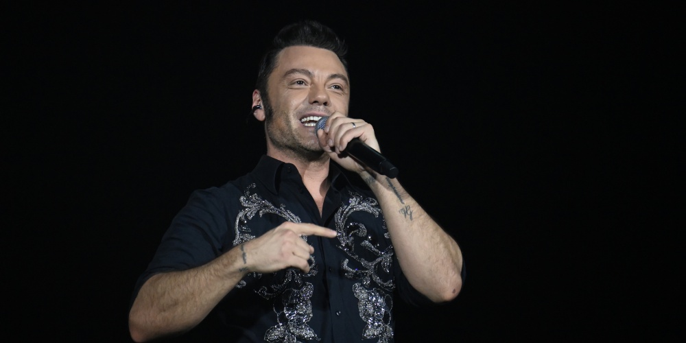 Tiziano Ferro, svolta con il nuovo manager/ Il retroscena: La sua