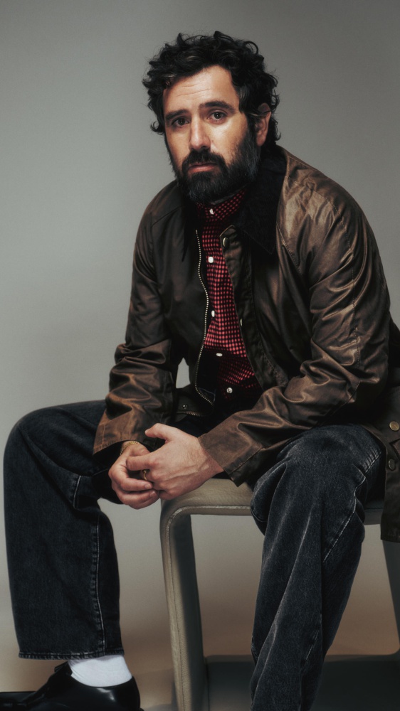 Tommaso Paradiso a Sanremo con "I romantici": tutto quello che c'è da sapere sulla canzone in gara al Festival