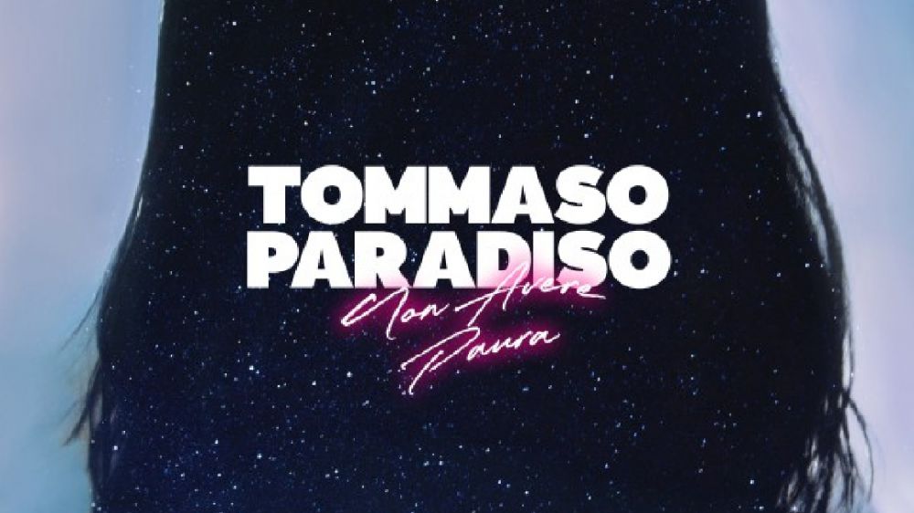 Tommaso Paradiso, grande festa nel video del suo primo brano da solista