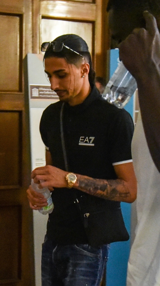 Torna in carcere il trapper Baby Gang: aveva armi in camera in albergo e a casa