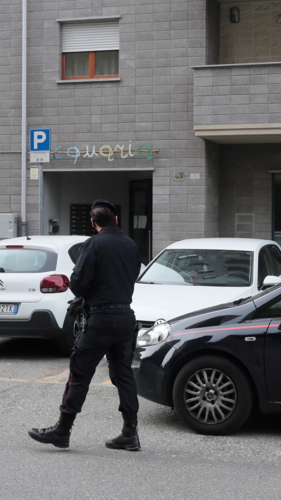 Tragedia a Messina: un ragazzo di 26 anni uccide sua madre con 15 coltellate al termine di una lite