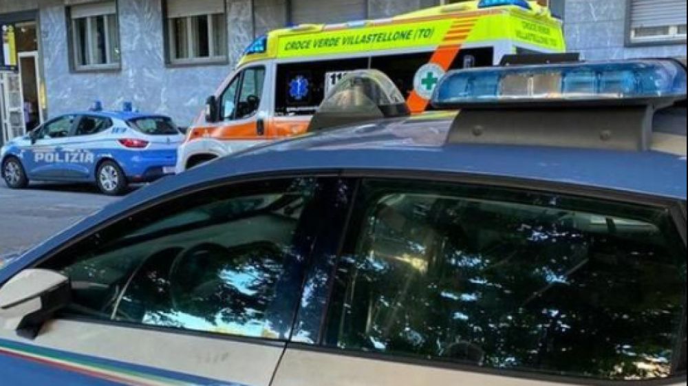 Tragedia nel torinese, prima di suicidarsi uccide la moglie e spara ai due figli gemelli, uno è morto, l'altra in gravissime condizioni