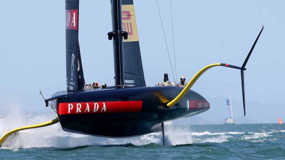 Tramonta il sogno di Luna Rossa, Team New Zealand conquista la Coppa America vincendo la decima regata