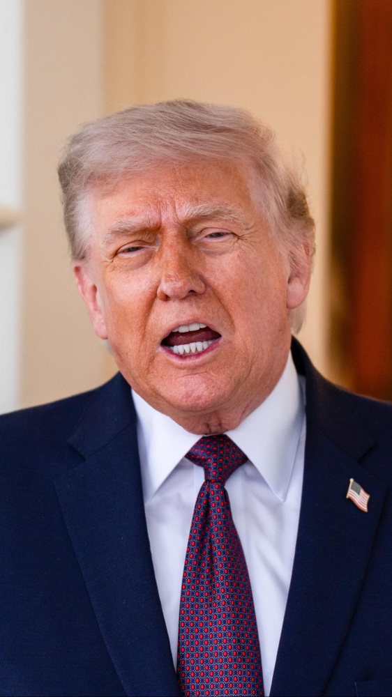 Trump attacca Meloni al Corriere: “Pensavo avesse coraggio”, tensione con Italia e nuove polemiche