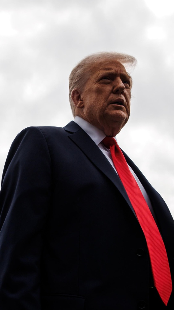 Trump convoca i leader europei per mediare tra Russia e Ucraina mentre Mosca è pronta a resistere alle sanzioni americane