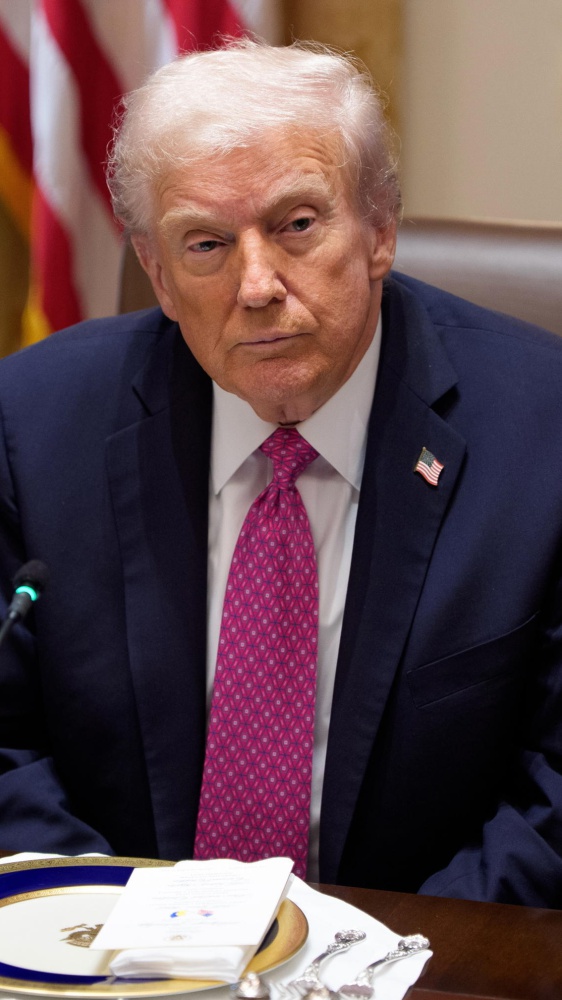 Trump, riunito nella Situation Room non prende una decisione sull'Iran