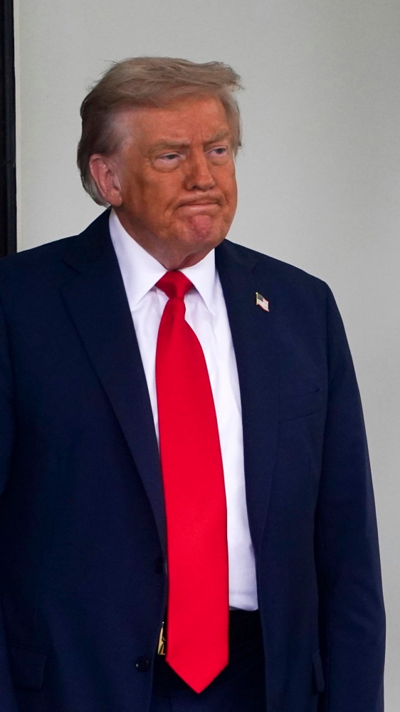 Trump sull'Ucraina: "Basta con questa carneficina senza senso". A Kiev si celebra l'anniversario dell'indipendenza