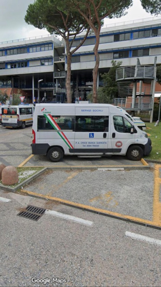 Uccide la ex moglie ricoverata e si toglie la vita