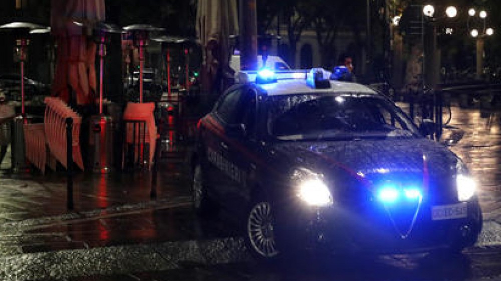 Ucciso in casa a Milano: 82enne colpito anche con una motosega, secondo gli inquirenti conosceva l'aggressore