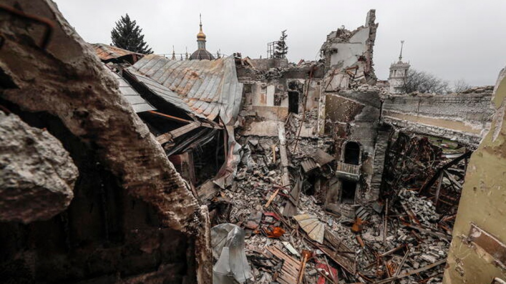 Ucraina, per il presidente Zelensky i russi sono pronti distruggere il Donbass, 5000 bambini deportati da Mariupol