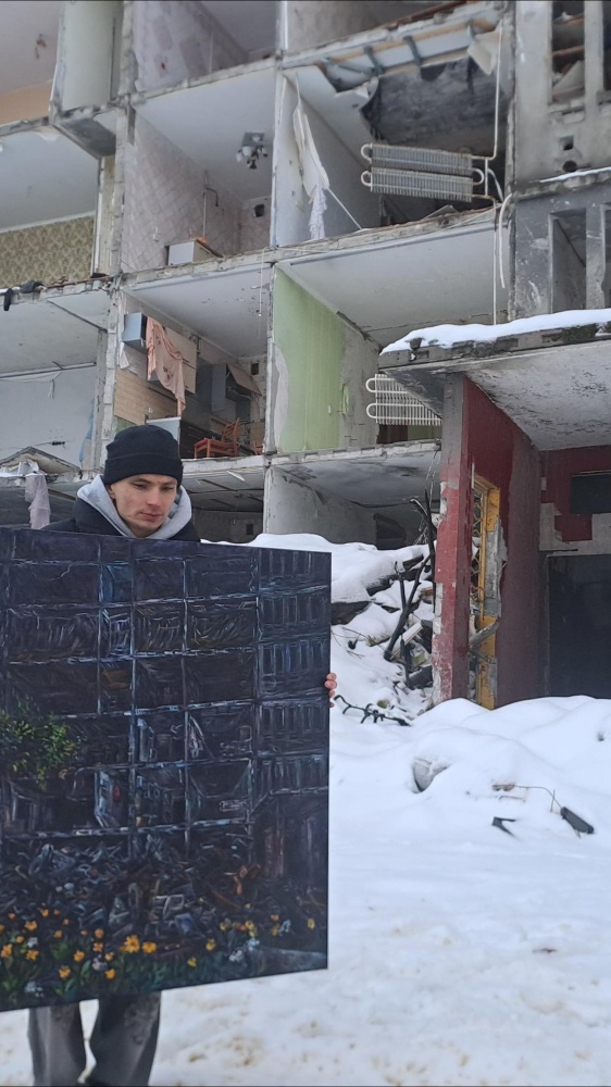 Ucraina, quarto anniversario di guerra. Per la Russia il conflitto più lungo di sempre. Bloccato il prestito Ue dall'Ungheria