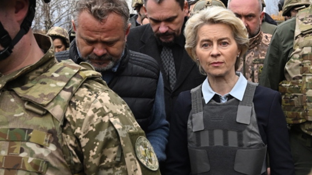 Ucraina: Ursula von der Leyen visita Bucha e poi incontra Zelensky a Kiev