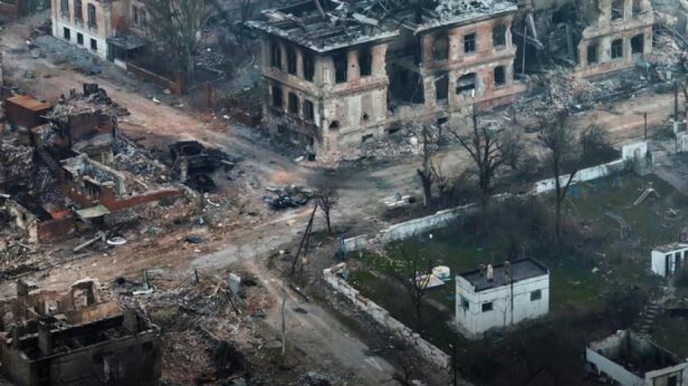 Ucraina, verso l'offensiva finale a Mariupol, il presidente Zelensky chiede armi all'Occidente