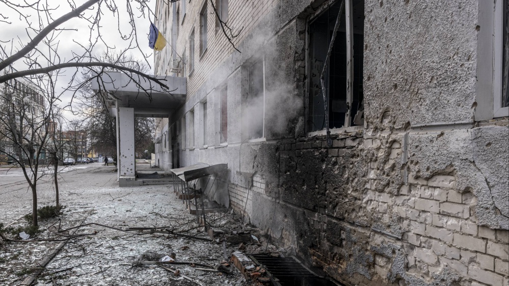 Ucraina, distruzione a Soledar. I russi annunciano di aver conquistato la città, Kiev smentisce