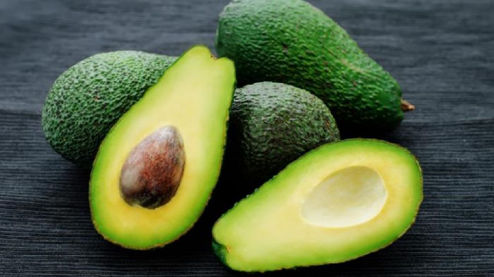 Un avocado al giorno tiene a bada il colesterolo cattivo