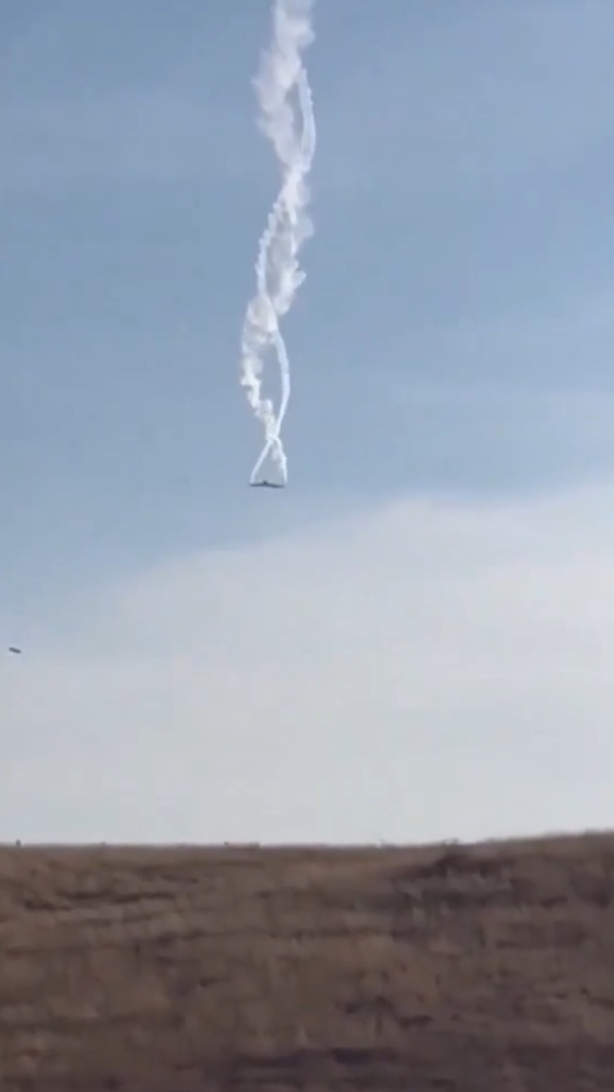 Un C130 militare turco precipita con 20 persone a bordo in Georgia. Si indaga sulle cause dello schianto