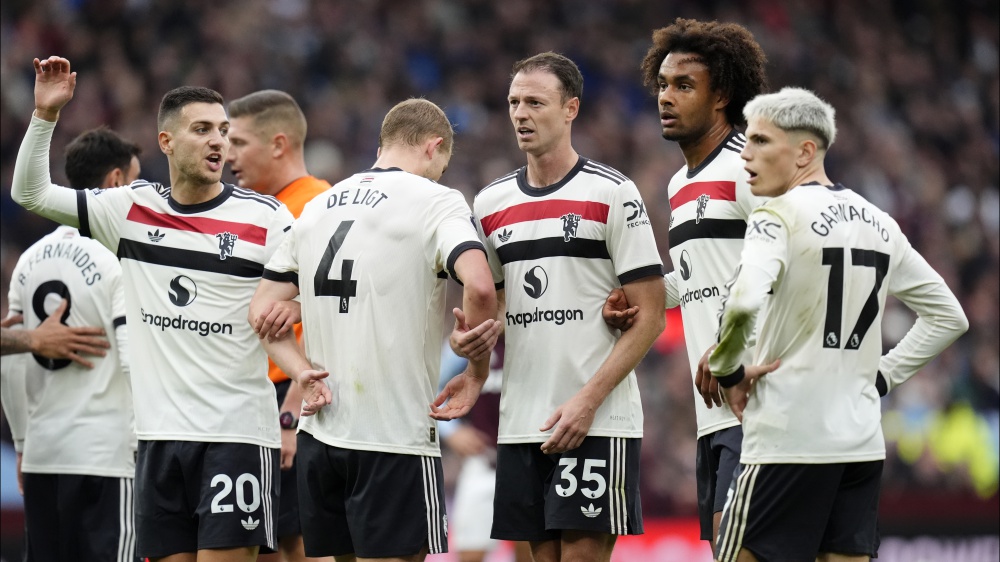 Un Supercomputer prevede una stagione disastrosa per il Machester United in Premier League e il titolo assegnato solo al photofinish