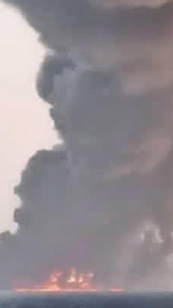 Colpiti oltre 90 obiettivi militari sull'isola iraniana di Kharg, è quanto hanno precisato le forze Usa, dopo i raid della notte scorsa. Duro avvertimento di Trump: se Teheran non sblocca lo stretto di Hormuz prenderemo di mira anche le infrastruttur