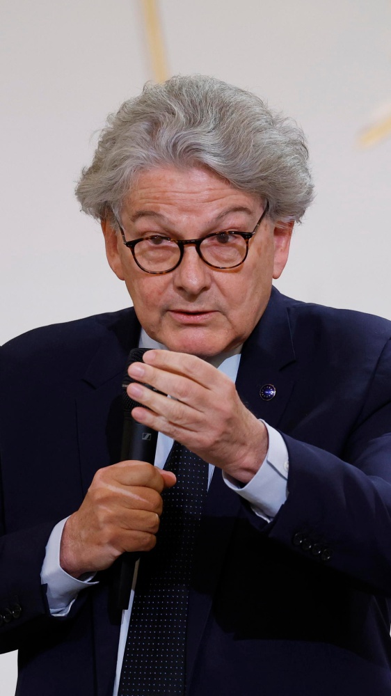 Usa contro l’ex commissario Ue Breton: stop al visto per la legge europea sui servizi digitali