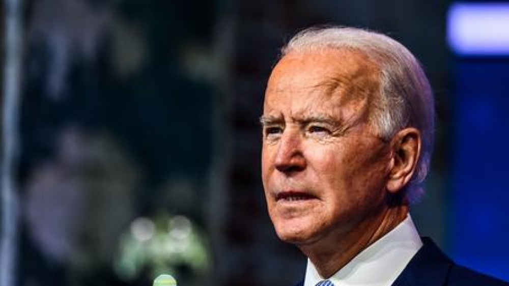Usa: Joe Biden contro la vendita libera di armi, vietare munizioni d'assalto o innalzare età per acquisto a 21 anni