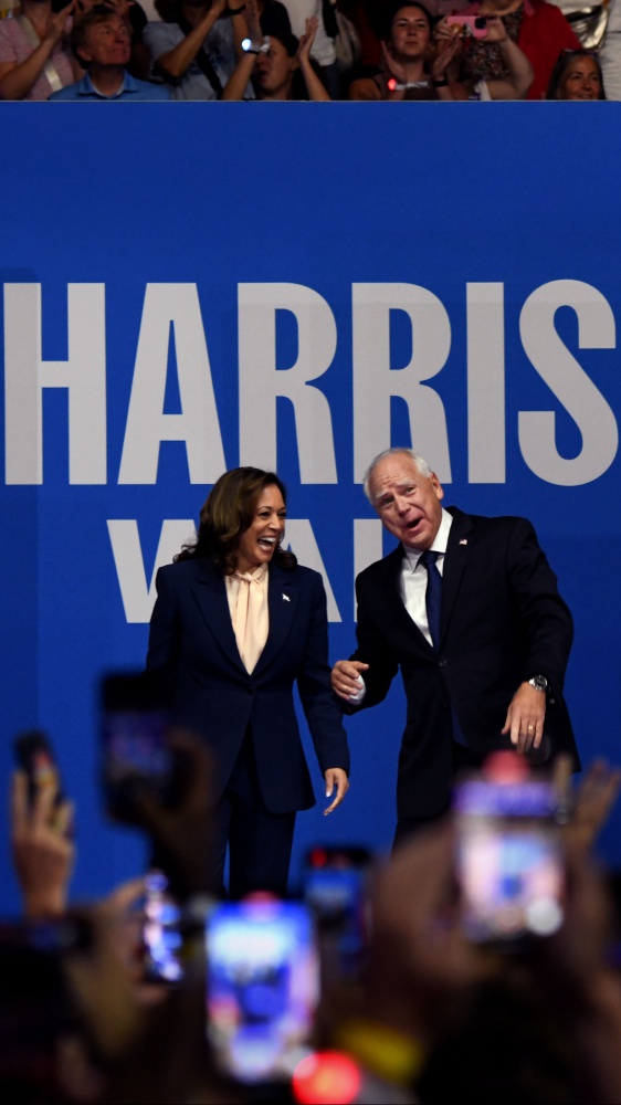 Usa: primo comizio insieme di Kamala Harris e Tim Walz, i candidati dem che si definiscono "underdog"