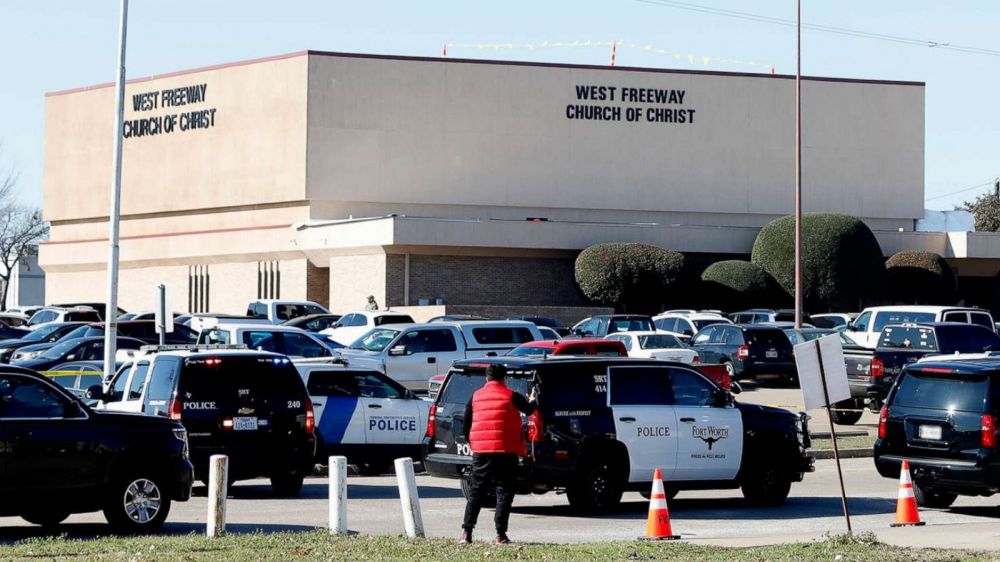 Usa, sparatoria in una chiesa in Texas, tre morti