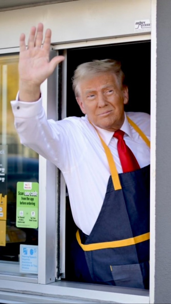 USA, Trump dipendente del McDonald’s per un giorno