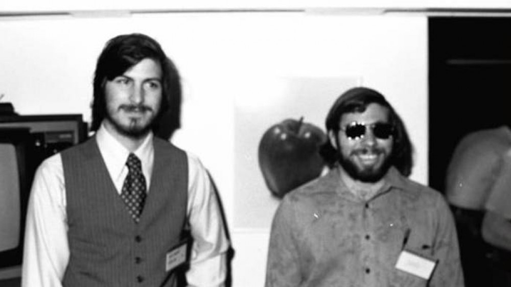 Va all'asta un Apple di 45 anni fa, assemblato da Steve Jobs e Steve Wozniak in un garage e ancora funzionante