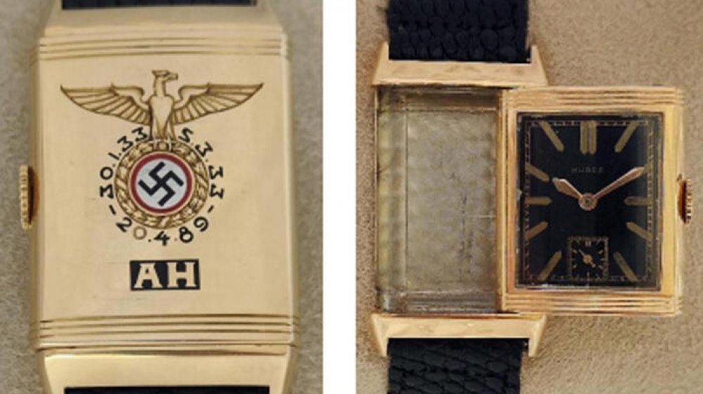 Venduto all'asta l'orologio di Adolf Hitler per 1,1 milioni di dollari