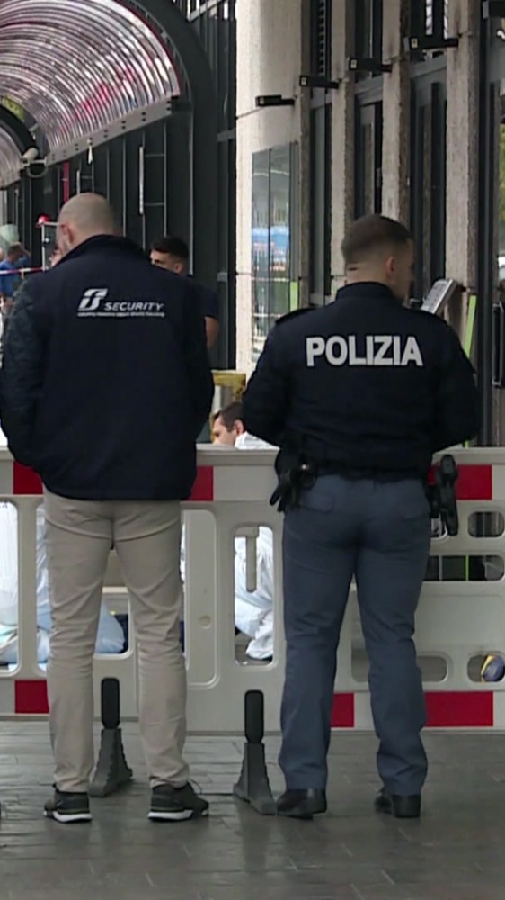 Verona, 26enne Maliano aggredisce con un coltello i poliziotti alla stazione. Un agente spara e lo uccide