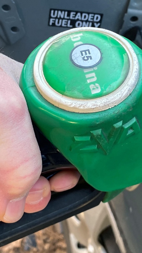 Via libera dal Cdm al nuovo decreto carburanti, resterà in vigore fino al 6 giugno