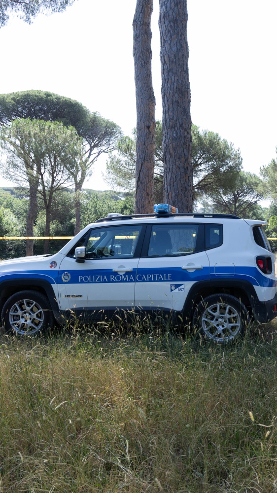 Villa Pamphiili il mistero permane, la nenata potrebbe essere morta per soffocamento, e sarebbe spirata dopo la donna