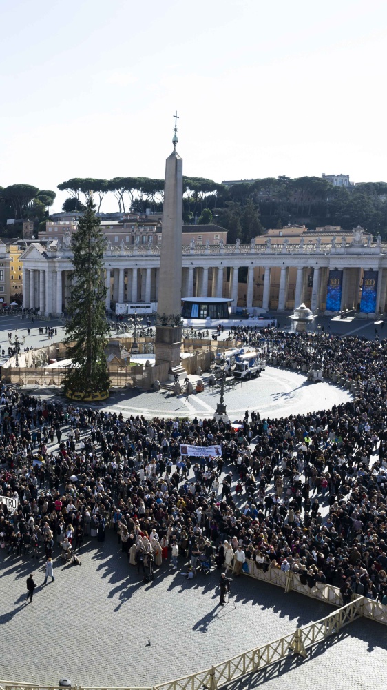 Viminale, rafforzare la vigilanza in tutta Italia. Dai mercatini al Giubileo. Vaticano, misure già in vigore sono sufficienti