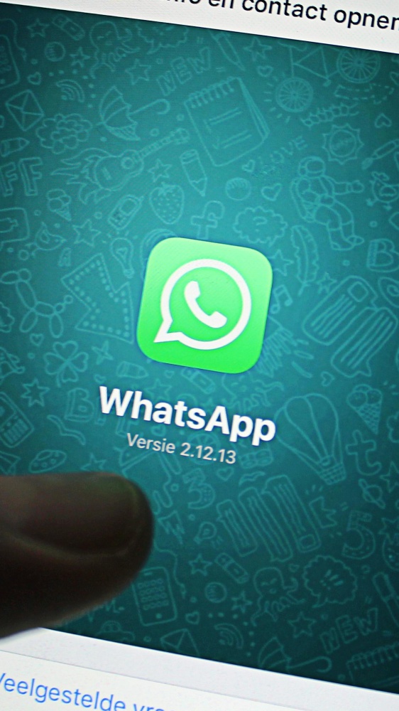 Whatsapp, arriva la terza spunta, quella blu per gli screenshot: verità o bufala?