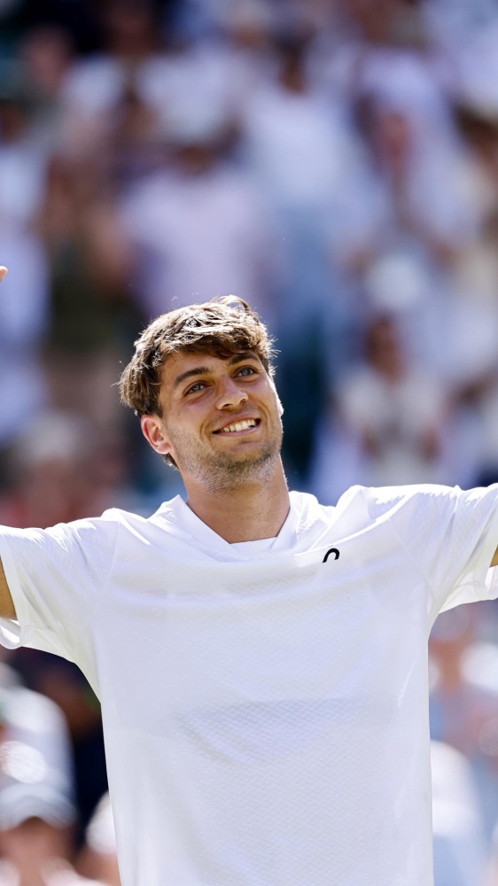 Wimbledon: Erba sempre più azzurra, ai quarti anche Paolini e Cobolli