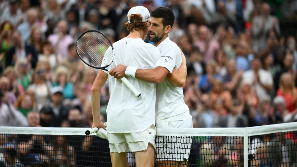 Wimbledon: Jannik Sinner eliminato da Novak Djokovic in semifinale. Il serbo affronterà Alcaraz in finale