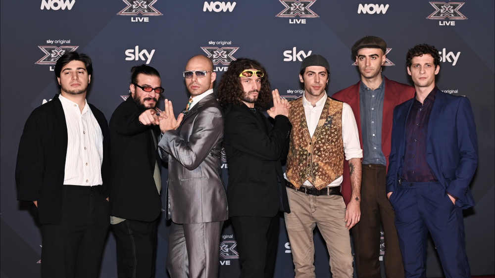 X Factor 18. Al primo Live show esce la band Dimensione Brama. Salvo Pablo Murphy, appuntamento a giovedì prossimo