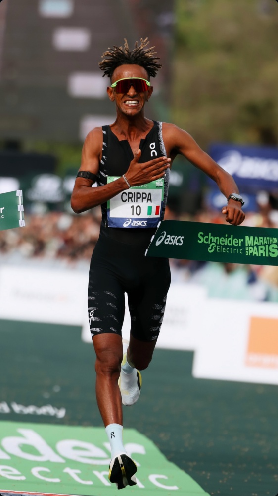 Yeman Crippa trionfa a Parigi, storica vittoria italiana nella maratona tra record e consacrazione