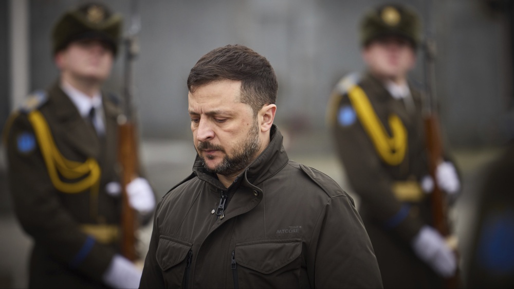 Zelensky al vertice Nato a Bruxelles: "Non abbiamo forze per riprendere la Crimea e il Donbass"