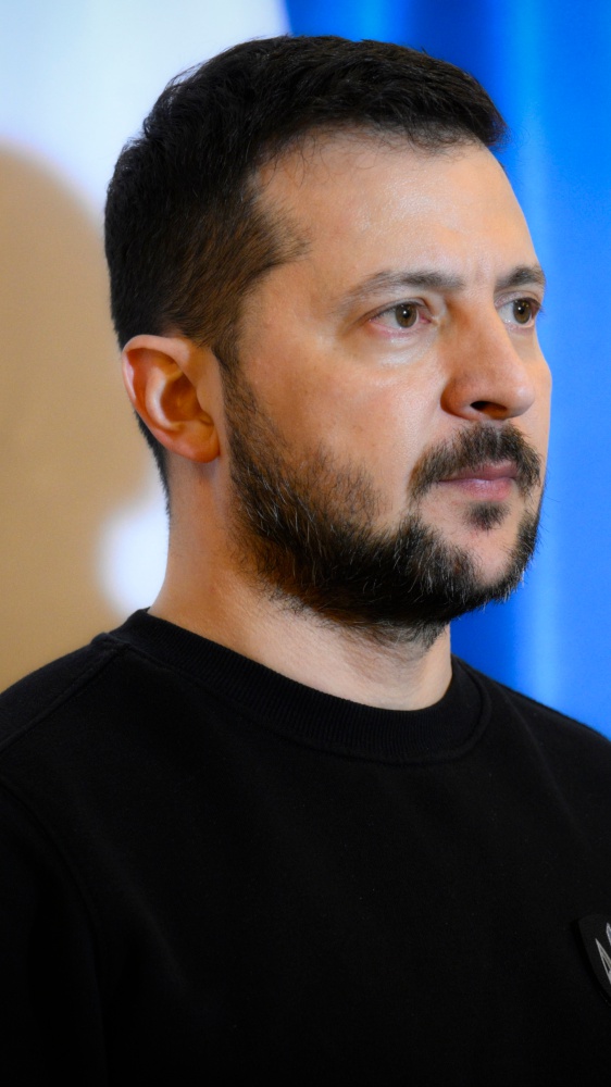 Zelensky incontra domani a Kiev i leader della coalizione dei volenterosi, a Leopoli via libera a un tribunale speciale per processare i russi responsabili dell’aggressione all’Ucraina