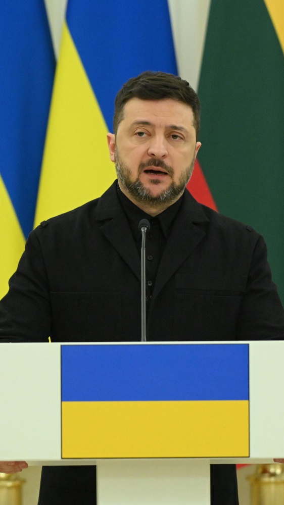 Zelensky scettico sulla mini-tregua proposta da Trump. Il Cremlino conferma che si asterrà dagli attacchi